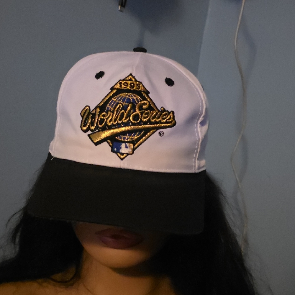 World Series 1995 Black and White Cap